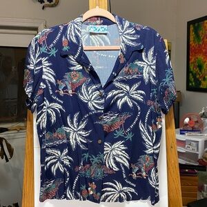 Short Sleeve Blue and White Button Aloha Shirt